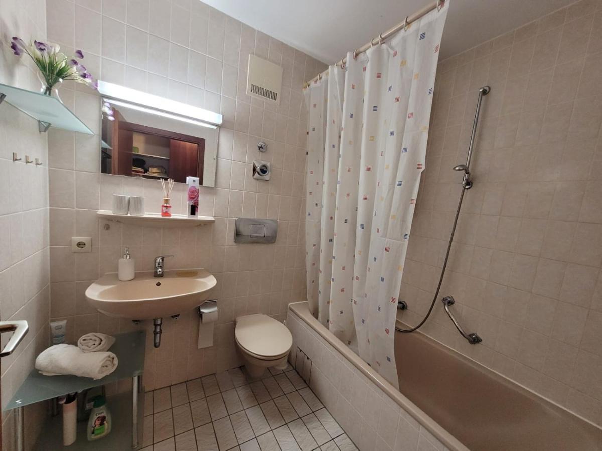 Appartement An Der Weinstrasse Bad Bergzabern Luaran gambar